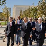 Le président du Portugal visite le temple de Lisbonne.