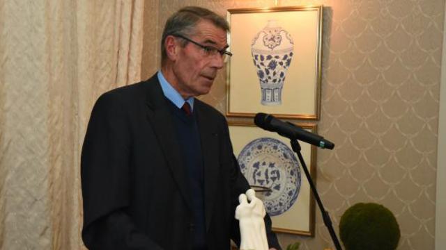 Antoine Renard, président de la FAFCE, prend la parole lors de la cérémonie du prix européen des valeurs familiales.