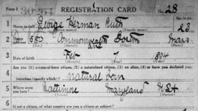 Les fiches de Babe Ruth, joueur de légende du baseball, sont disponibles sur FamilySearch.