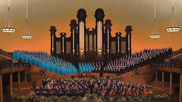 Le Choeur du Tabernacle Mormon et l'orchestre de Temple Square dans le tabernacle de Salt Lake City